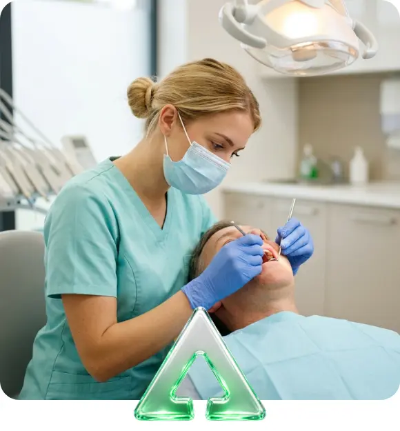 dentista atendendo